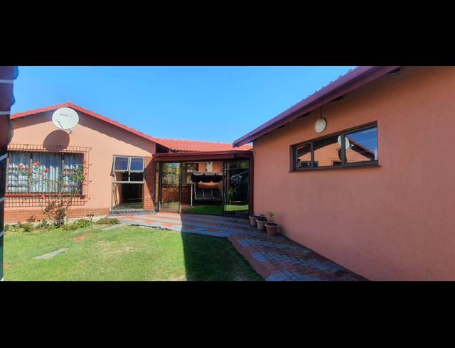 4 BEDROOM FREEHOLD SOLD IN FORDERVILLE